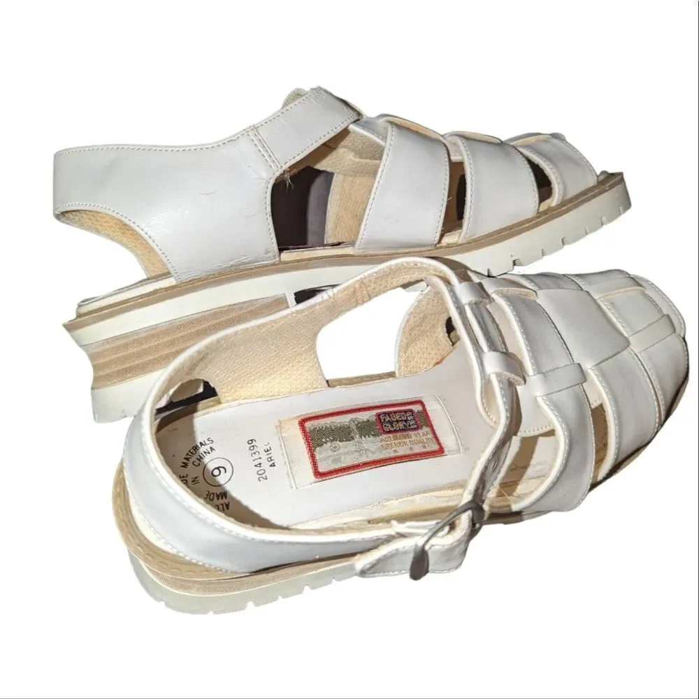 ‎Vintage faded glory white fisherman sandals